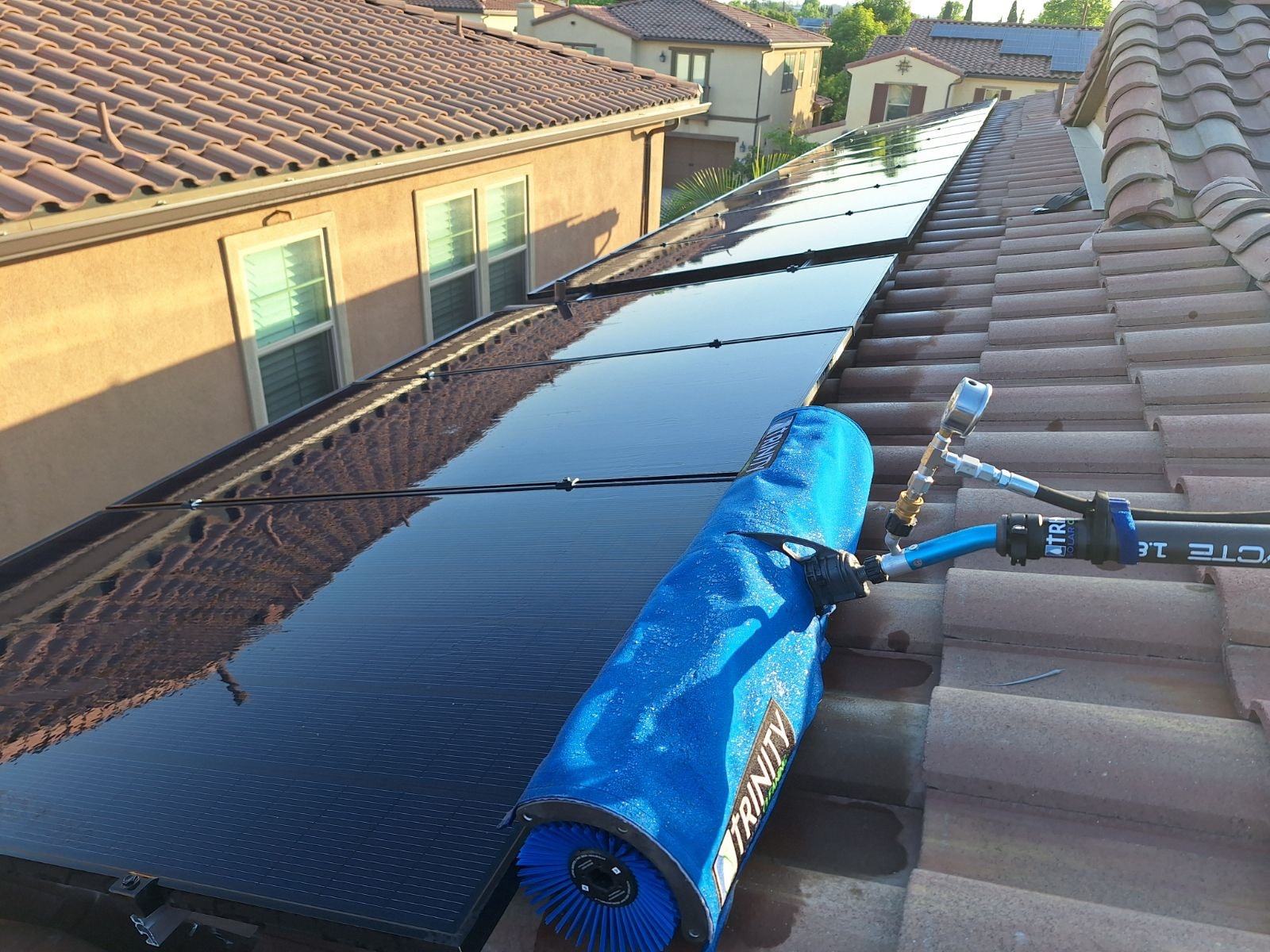 Residential home exterior cleaning service